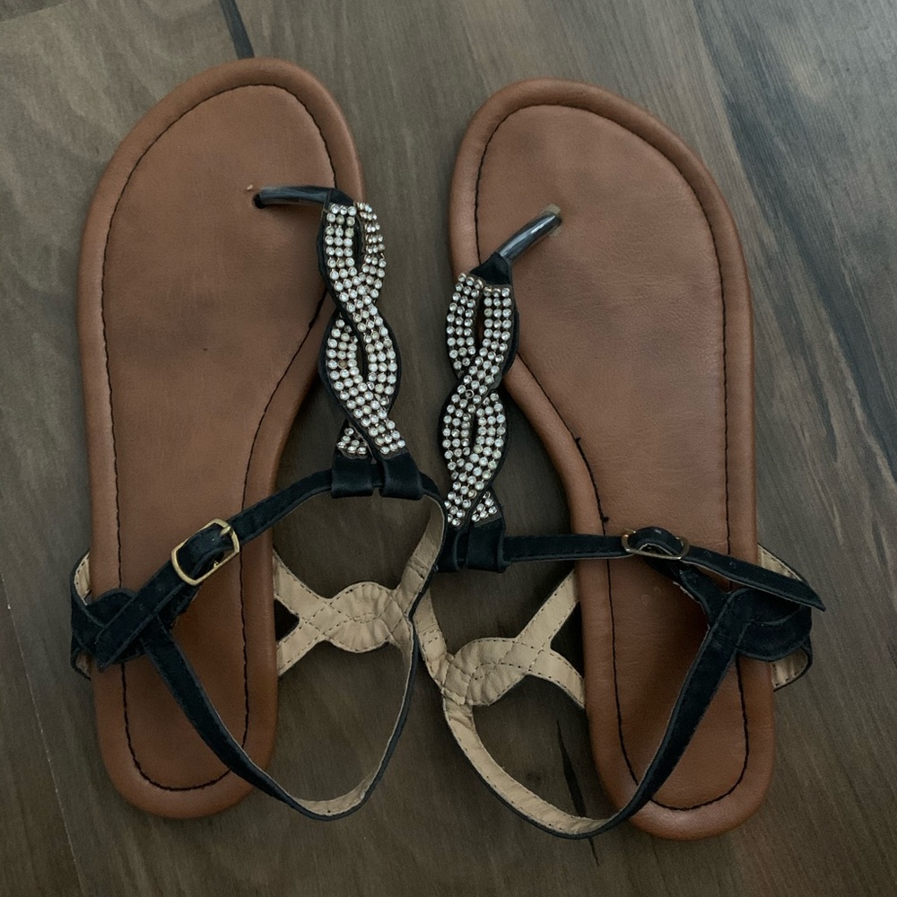 Size 7 boutique sandals